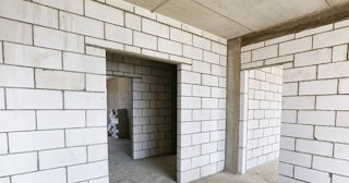 Перегородки из газобетона от 2078 рублей - возведение и монтаж в Холмске